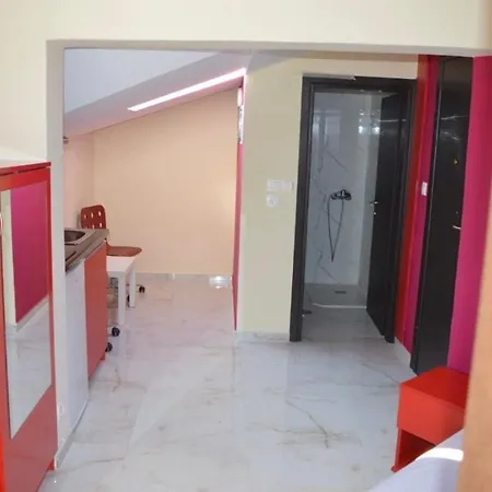 Kypriotis Leonidas Apartments Sarti Exteriér fotografie