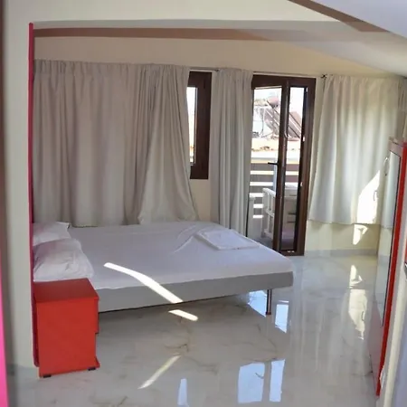 Kypriotis Leonidas Apartments Sarti Exteriér fotografie