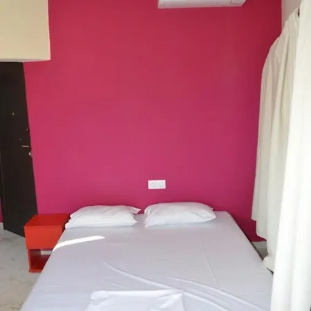 Kypriotis Leonidas Apartments Sarti Exteriér fotografie